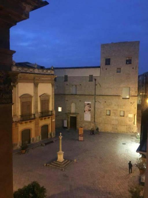 Appartamento Mansardato Nel Cuore Di Palermo - Accesso Terrazza 外观 照片